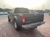 Used 2010 Nissan Frontier SE w/ Moonroof Pkg image 3