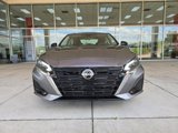 Used 2025 Nissan Altima 2.5 SV image 2