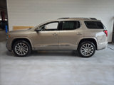 Used 2022 GMC Acadia Denali w/ Denali Technology Package image 2