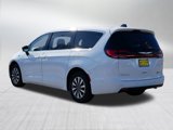 New 2025 Chrysler Pacifica Select w/ Uconnect Theater Family Group image 5