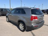Used 2011 Kia Sorento LX w/ Convenience Pkg image 5