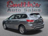 Used 2015 Nissan Pathfinder SV image 4