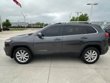 Used 2016 Jeep Cherokee Limited w/ Luxury Group image 2