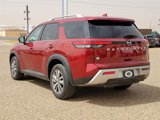 Used 2023 Nissan Pathfinder SL w/ Cargo Package image 4
