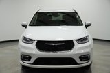 Used 2023 Chrysler Pacifica Touring-L image 2