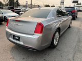 Used 2017 Chrysler 300 C image 5