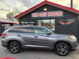 Used 2017 Toyota Highlander LE image 2