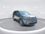 Used 2018 Toyota Highlander Limited image 2