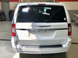 Used 2016 Chrysler Town & Country Touring w/ Driver Convenience Group image 3