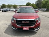 Certified 2022 GMC Terrain SLE w/ Driver Convenience Package image 2