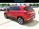 Certified 2022 Hyundai Venue SEL image 6