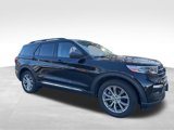 Used 2020 Ford Explorer XLT w/ Equipment Group 202A image 2