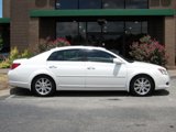 Used 2009 Toyota Avalon Limited image 2