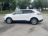Used 2022 Ford Edge SEL w/ Convenience Package image 2