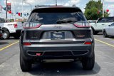 Used 2019 Jeep Cherokee Trailhawk image 3