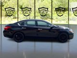 Used 2017 Nissan Altima 2.5 SL w/ Moonroof Package image 4