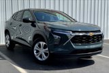 Used 2025 Chevrolet Trax LS image 2