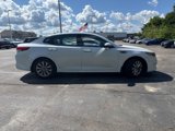 Used 2017 Kia Optima EX image 2