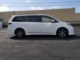 Used 2015 Toyota Sienna SE Premium image 4