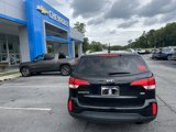 Used 2015 Kia Sorento LX image 4