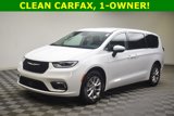 Used 2023 Chrysler Pacifica Touring-L image 2