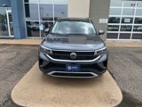 Certified 2022 Volkswagen Taos SE image 3