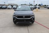 Used 2024 Volkswagen Taos SE w/ MDO Package image 2