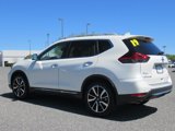 Used 2019 Nissan Rogue SL w/ Premium Package image 4