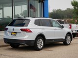 Used 2019 Volkswagen Tiguan SE w/ Panoramic Sunroof Package image 3