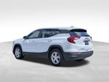 Used 2024 GMC Terrain SLE image 3