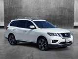 Used 2017 Nissan Pathfinder Platinum image 3