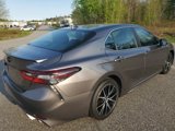 Used 2024 Toyota Camry SE image 5