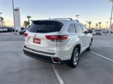 Used 2018 Toyota Highlander Limited Platinum image 5