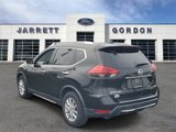 Used 2017 Nissan Rogue SV image 3