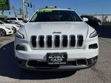 Used 2017 Jeep Cherokee Limited image 3