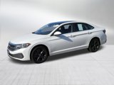 Certified 2024 Volkswagen Jetta SE w/ Panoramic Sunroof Package image 3