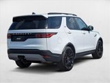 New 2025 Land Rover Discovery S image 2