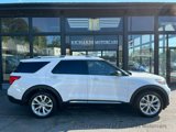 Used 2022 Ford Explorer Platinum image 2