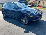 Used 2023 Porsche Cayenne Platinum Edition image 3