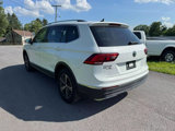 Used 2019 Volkswagen Tiguan SEL R-Line image 2