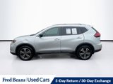 Used 2017 Nissan Rogue SL image 4