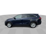 Used 2020 Kia Sorento LX image 5