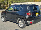 Used 2015 Jeep Renegade Latitude w/ Popular Equipment Group image 4
