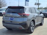 Used 2021 Nissan Rogue SV image 4