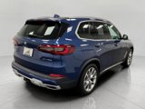 Used 2022 BMW X5 xDrive45e w/ Luxury Seating Package image 3