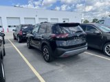 Used 2023 Nissan Rogue SV image 3