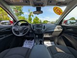 Used 2021 Chevrolet Equinox LT image 2