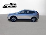 Used 2015 Nissan Rogue SV image 2