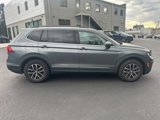 Used 2021 Volkswagen Tiguan SE w/ Panoramic Sunroof Package image 4