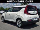 Certified 2022 Kia Soul LX w/ Technology Package image 5